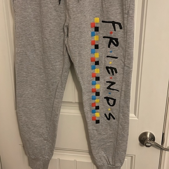 F.R.I.E.N.D.S joggers. New without tags women’s size L elastic waist‎ and ankles - Picture 2 of 9